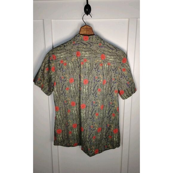 Wildfang Women’s Medium Green Wildflower Button-Up Shirt Short Sleeve Chic - Picture 2 of 9
